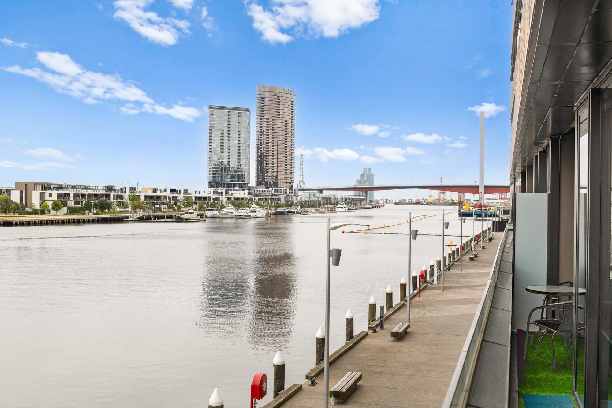 Melbourne Docklands Riverside Views Exterior foto